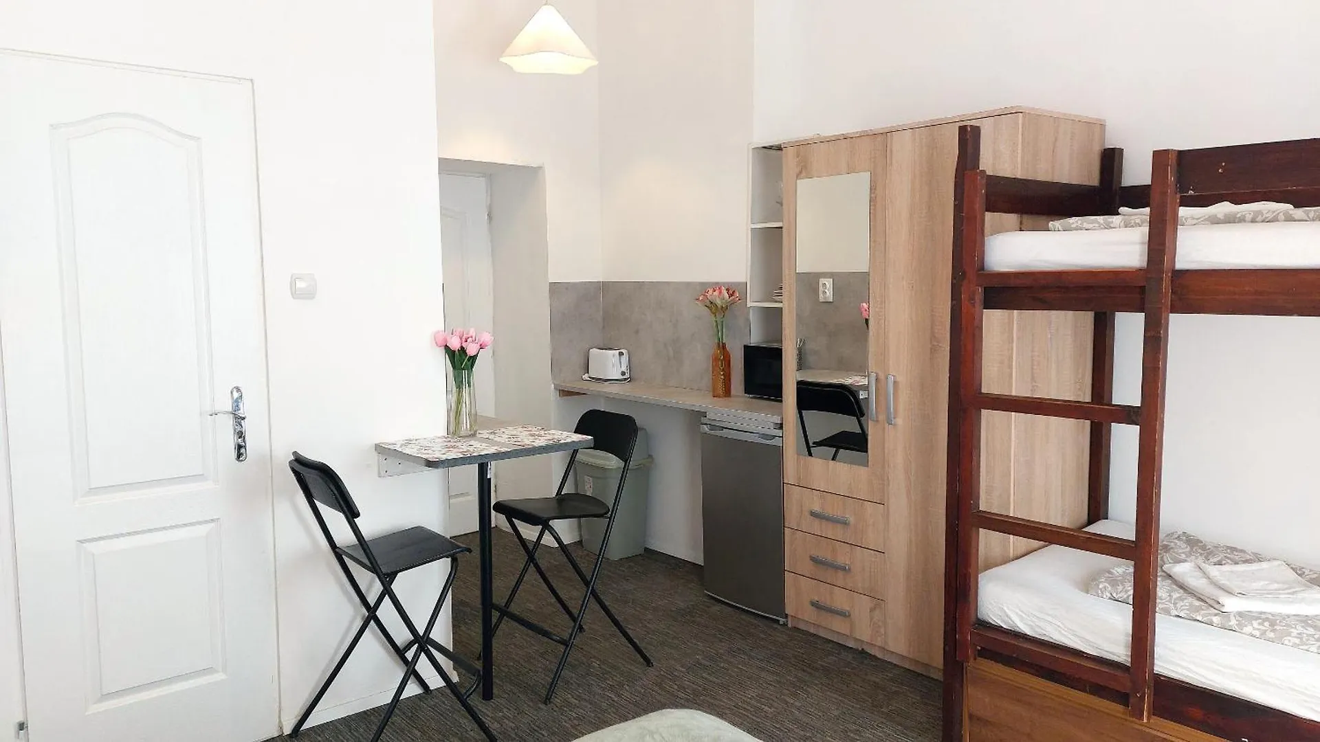 Goodmo Budapest Smart Apartments 0*,  Hungría
